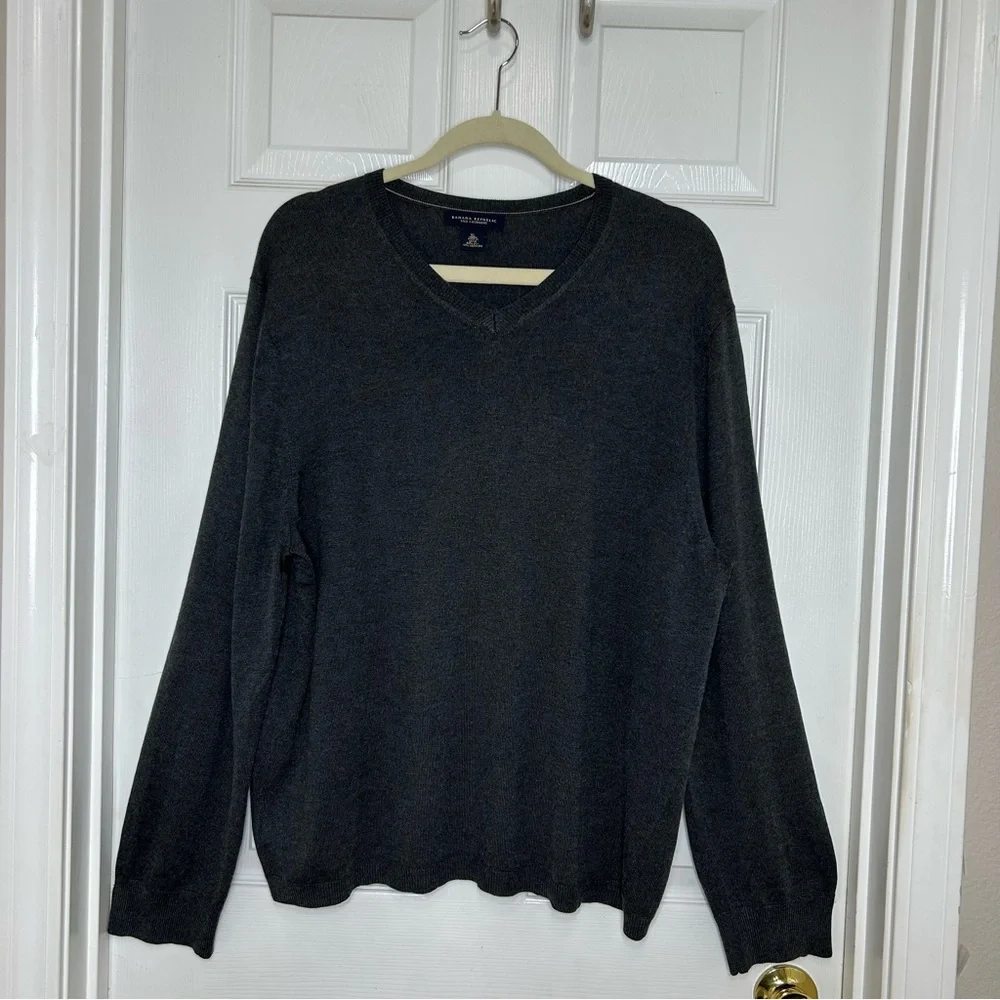 Banana Republic Silk Cashmere Charcoal‎ Luxury V Neck Versatile Sweater XL